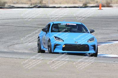 media/Sep-15-2024-Speed Ventures (Sun) [[7a54f7ed2f]]/Black Group/Session 3 (Off Ramp)/